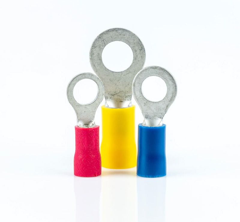 Set van 10 Cembre S10-M5 ongeïsoleerde ringkabelschoenen voor het